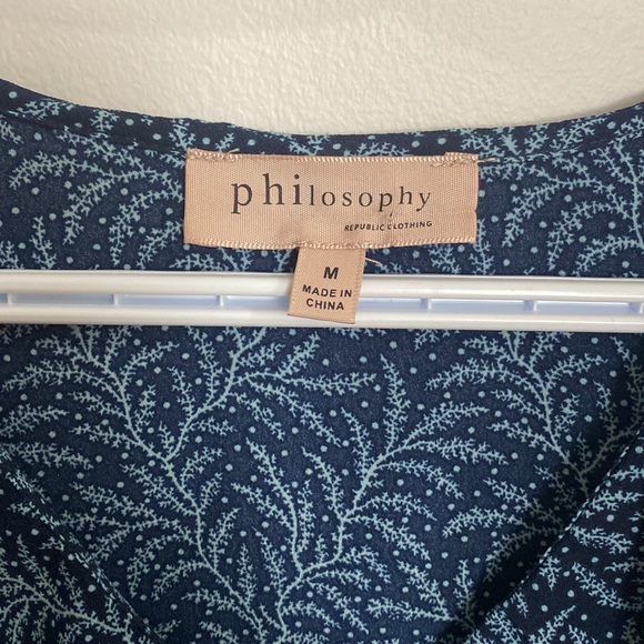 Philosophy blue floral button down blouse, Medium size, W19, L24 - Picture 3 of 8